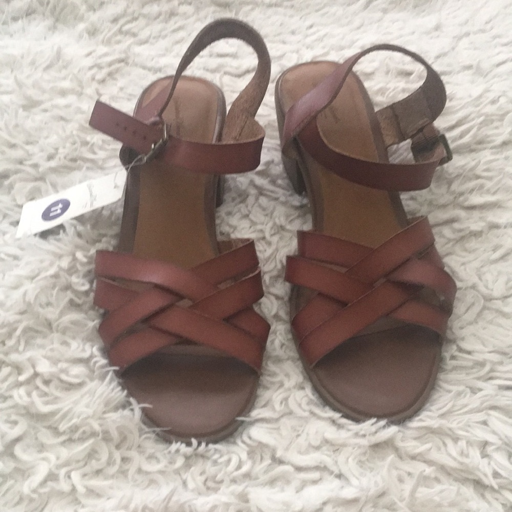 Women’s shoes